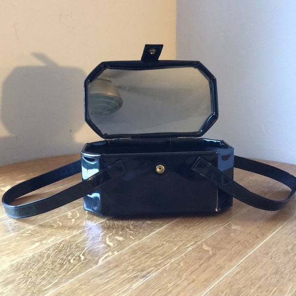 1950’s Vintage Black Patent Leather Box Purse - Picture 4 of 7
